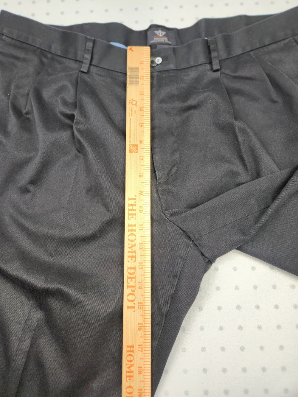 Dockers Signature Khaki Black Pleated Pants 42x32 Business Casual